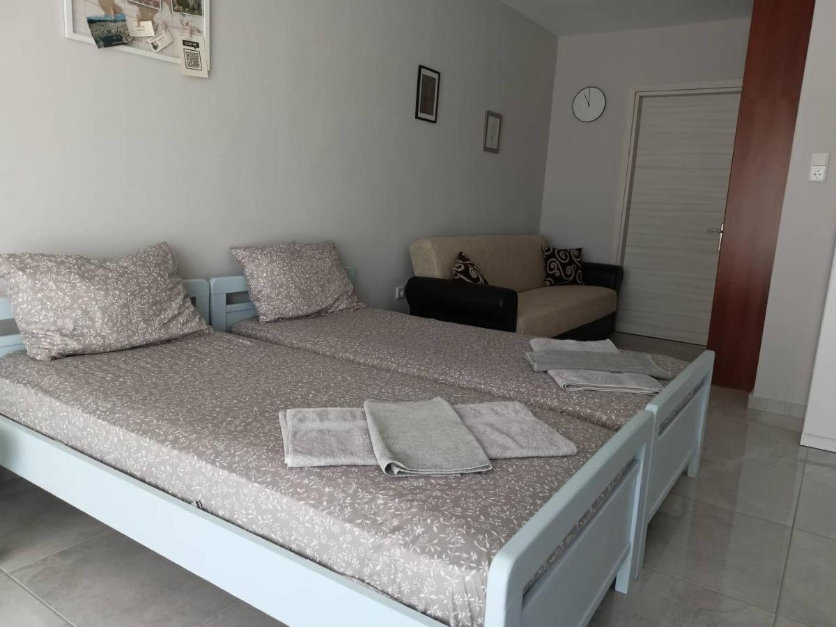 And Tranquil Apartment Kavala